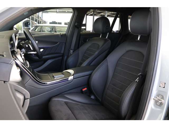 メルセデスベンツ ＧＬＣクラス ２２０ Ｄ ４マチック ＡＭＧライン ディーゼルターボ ４ＷＤ R3年 () 99
