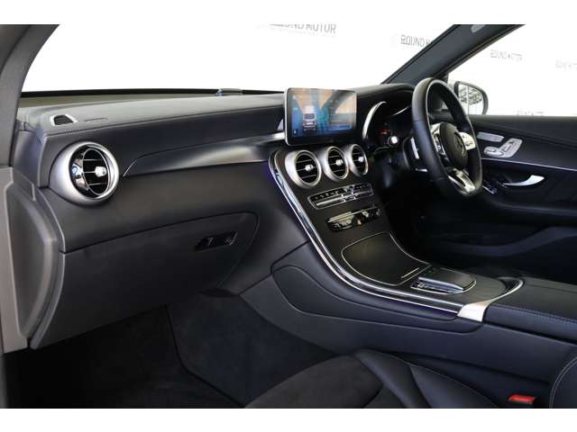 メルセデスベンツ ＧＬＣクラス ２２０ Ｄ ４マチック ＡＭＧライン ディーゼルターボ ４ＷＤ R3年 () 99