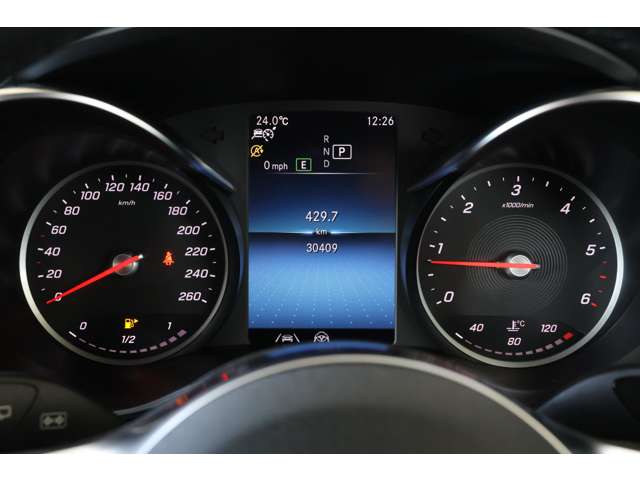 メルセデスベンツ ＧＬＣクラス ２２０ Ｄ ４マチック ＡＭＧライン ディーゼルターボ ４ＷＤ R3年 () 99