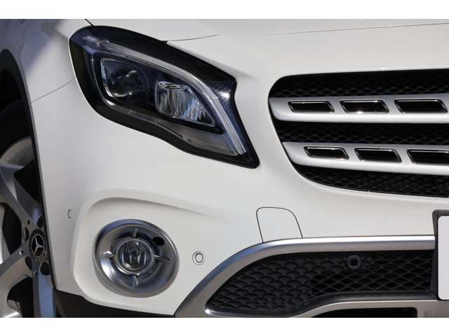 メルセデスベンツ ＧＬＡクラス ＧＬＡ２２０ ４マチック ４ＷＤ R1年 () 99
