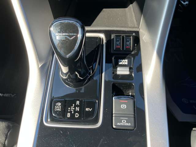 三菱 エクリプス　クロス　ＰＨＥＶ ＰＨＥＶ ２．４ Ｐ ４ＷＤ R3年 (関東) 99