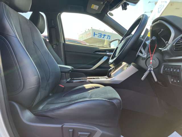 三菱 エクリプス　クロス　ＰＨＥＶ ＰＨＥＶ ２．４ Ｐ ４ＷＤ R3年 (関東) 99