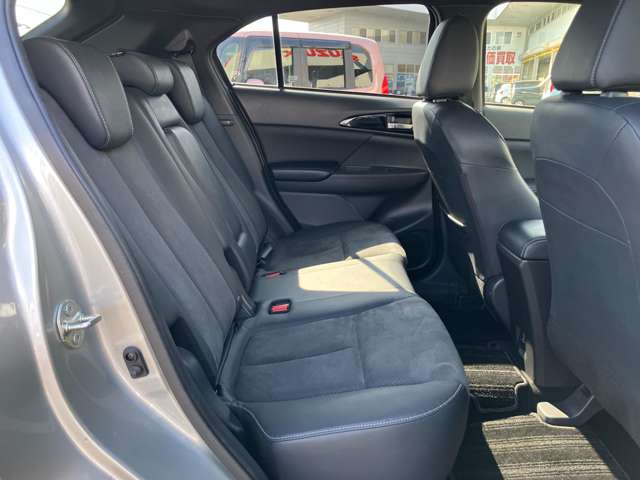 三菱 エクリプス　クロス　ＰＨＥＶ ＰＨＥＶ ２．４ Ｐ ４ＷＤ R3年 (関東) 99