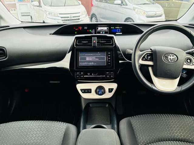 トヨタ プリウス １．８ Ｓ H28年 (関東) 99