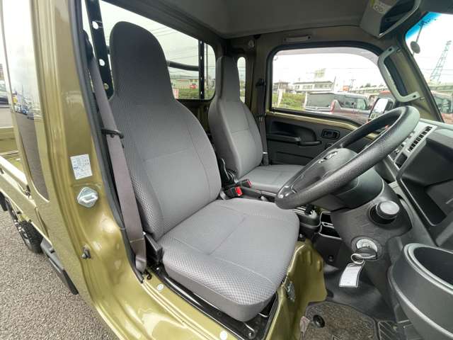 ダイハツ ハイゼットトラック ６６０ ジャンボ ＳＡＩＩＩＴ ３方開 ４ＷＤ R1年 () 99
