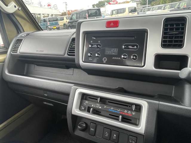ダイハツ ハイゼットトラック ６６０ ジャンボ ＳＡＩＩＩＴ ３方開 ４ＷＤ R1年 () 99