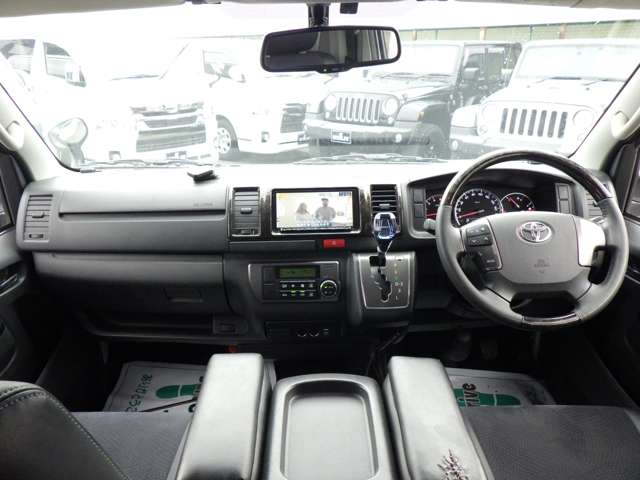 トヨタ ハイエースバン ３．０ スーパーＧＬ ダークプライム ロングボディ ディーゼルターボ ４ＷＤ H28年 () 99
