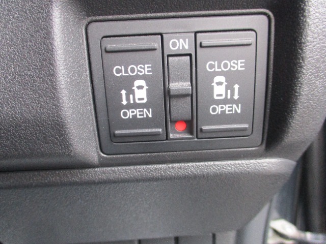ホンダ Ｎ　ＢＯＸ カスタム ６６０ R6年 (関東) 99