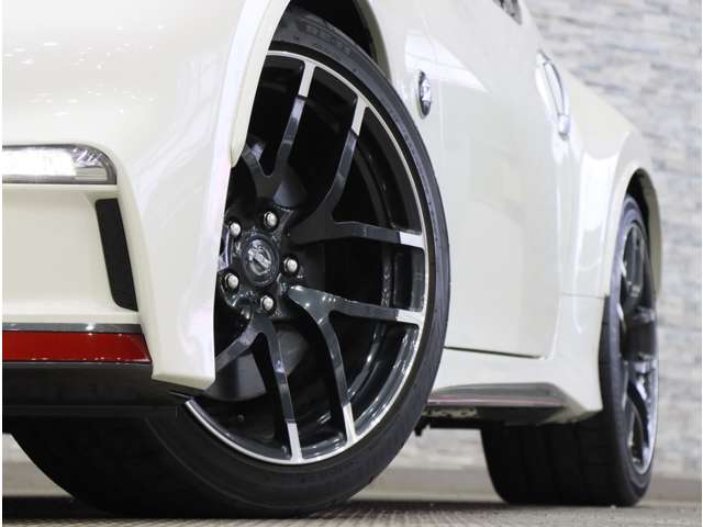 日産 フェアレディＺ ３．７ ＮＩＳＭＯ H27年 () 99