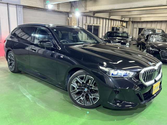 ＢＭＷ ５シリーズ ５２３Ｄ Ｘドライブ Ｍスポーツ ディーゼルターボ ４ＷＤ R6年 () 99
