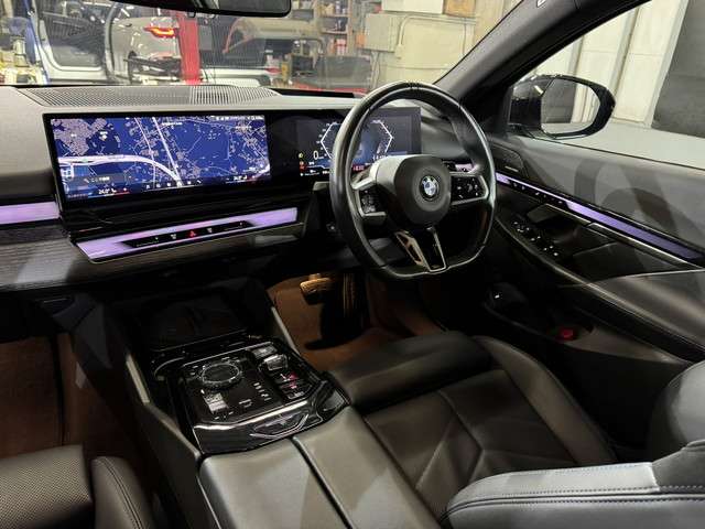 ＢＭＷ ５シリーズ ５２３Ｄ Ｘドライブ Ｍスポーツ ディーゼルターボ ４ＷＤ R6年 () 99