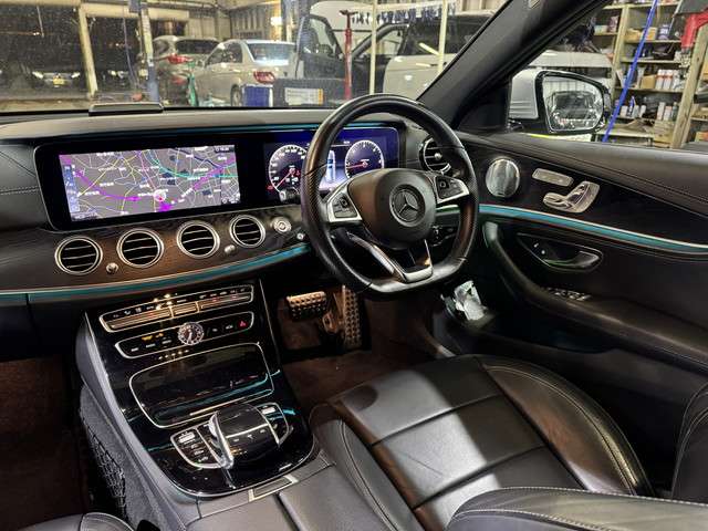メルセデスベンツ Ｅクラスワゴン Ｅ２２０Ｄ アバンギャルド スポーツ（本革仕様） ディーゼルターボ H29年 () 99