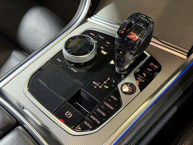 ＢＭＷ ８シリーズ ８４０Ｉ Ｍスポーツ R3年 () 99