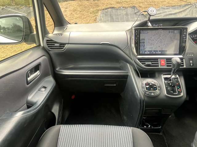 トヨタ ノア ２．０ ＳＩ H27年 (関東) 99