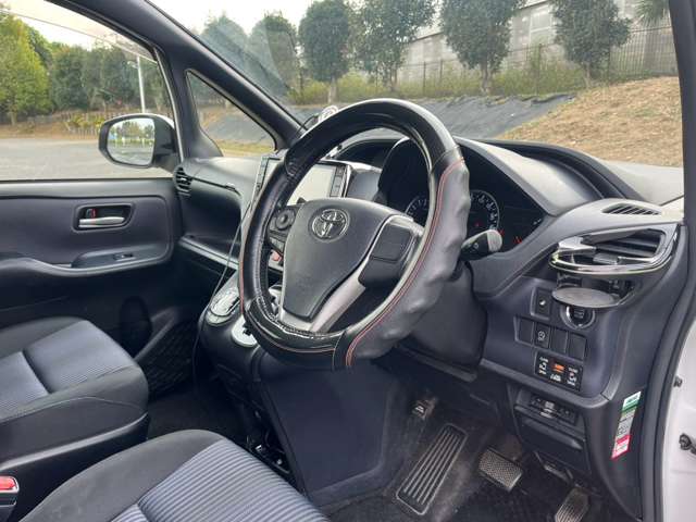 トヨタ ノア ２．０ ＳＩ H27年 (関東) 99