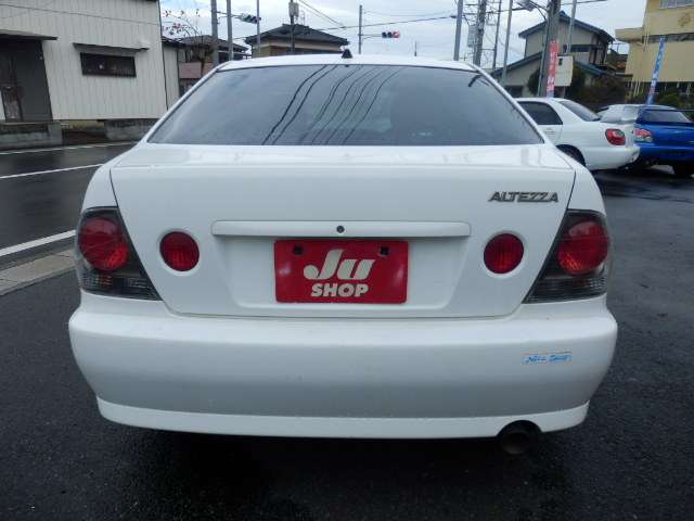 トヨタ アルテッツァ ２．０ ＡＳ２００ ワイズセレクションＩＩＩ ナビパッケージ H17年 () 99