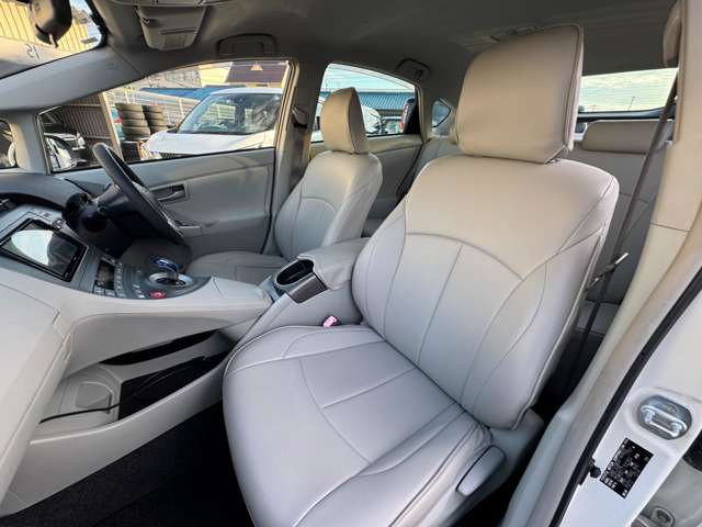 トヨタ プリウス １．８ Ｓ H25年 () 99