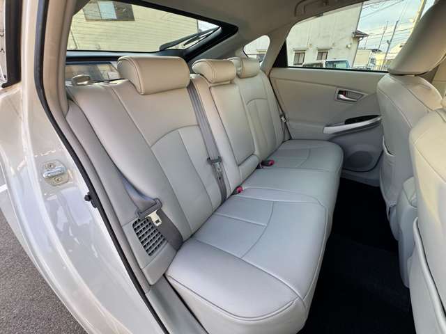 トヨタ プリウス １．８ Ｓ H25年 () 99