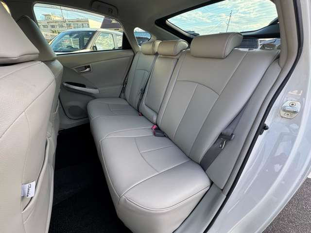 トヨタ プリウス １．８ Ｓ H25年 () 99