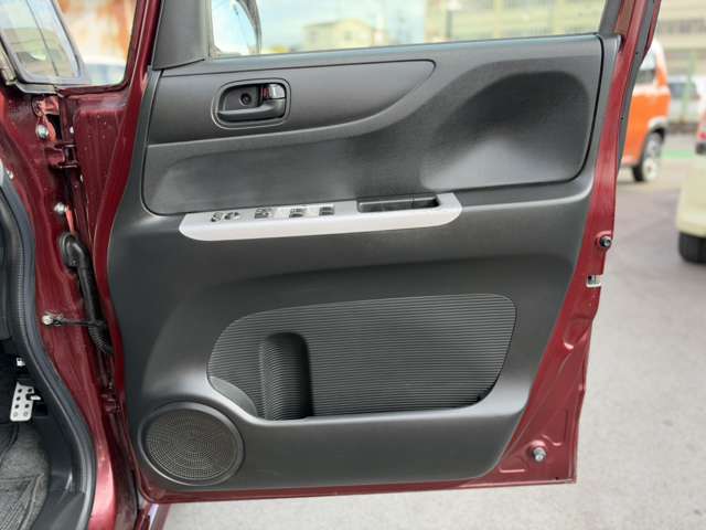 ホンダ Ｎ　ＢＯＸ ６６０ カスタムＧ H27年 (近畿) 99