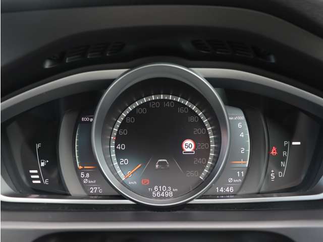 ボルボ Ｖ４０ Ｔ３　モメンタム H28年 () 99