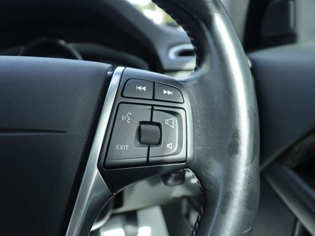 ボルボ Ｖ７０ Ｔ４　クラシック H27年 () 99