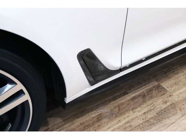 ＢＭＷ ７シリーズ ７４０ｉ　Ｍスポーツ H28年 (関東) 99