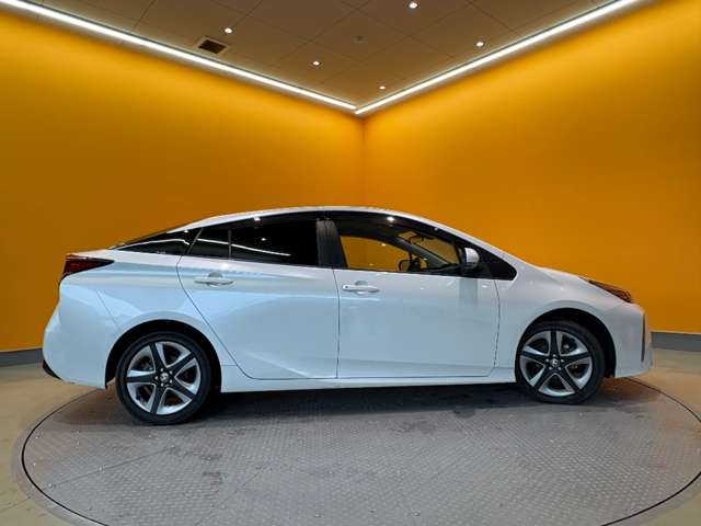 トヨタ プリウス １．８ Ｓ ツーリングセレクション R2年 () 99