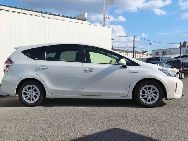 トヨタ プリウスΑ １．８ Ｓ H28年 (近畿) 99