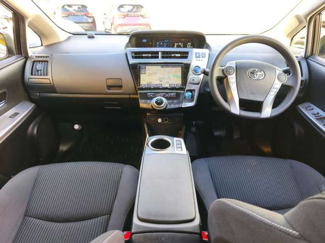 トヨタ プリウスΑ １．８ Ｓ H28年 (近畿) 99