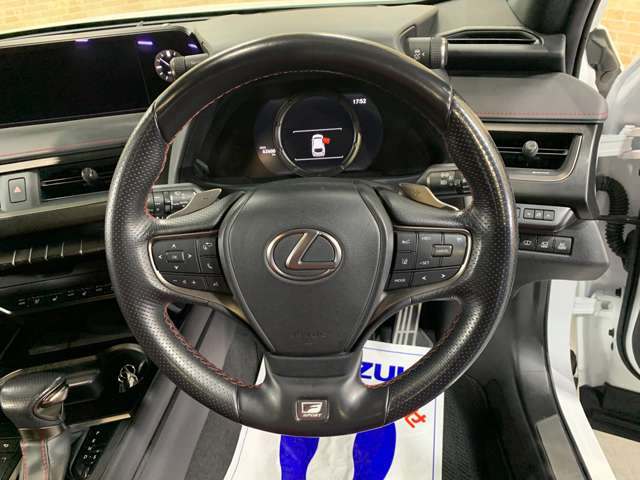 レクサス ＵＸ２５０ｈ ２５０Ｈ R4年 () 99