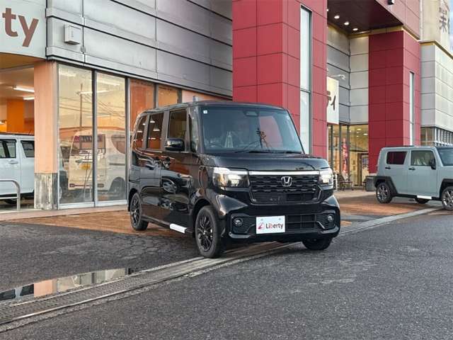 ホンダ Ｎ　ＢＯＸ カスタム ６６０ ブラック スタイル R8年 () 99