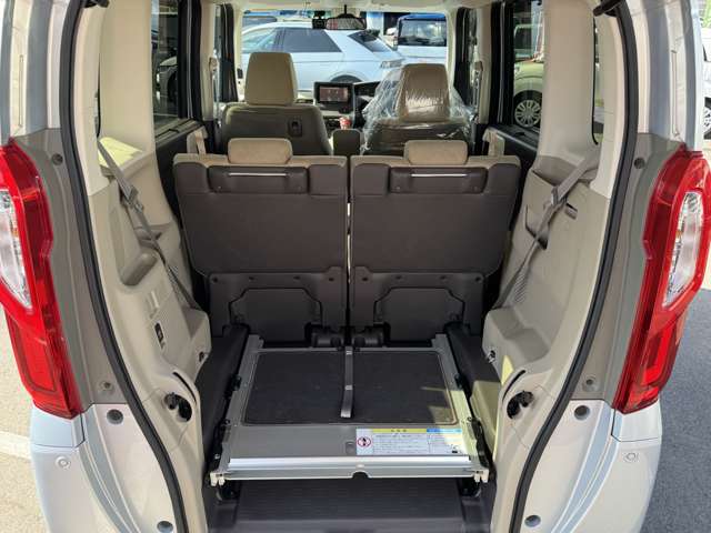 ホンダ Ｎ　ＢＯＸ ６６０ Ｇ スロープ Ｌ ホンダセンシング R1年 (中国) 99