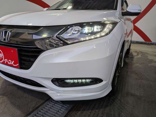 ホンダ ヴェゼル １．５ ハイブリッド Ｚ ホンダセンシング ４ＷＤ H29年 (東北) 99
